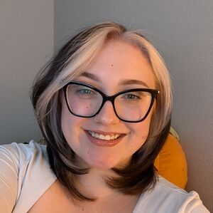 Meet your Posher, Bella